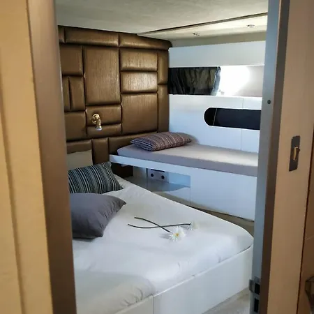 Sea Suites - Boat بوتيل Lisboa