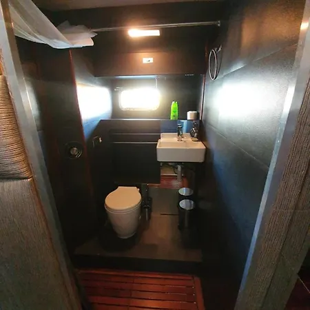 بوتيل Sea Suites - Boat *
